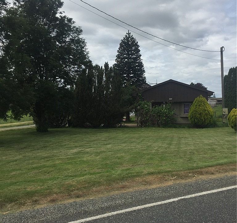 2nd image of 3452 Breckenridge Rd