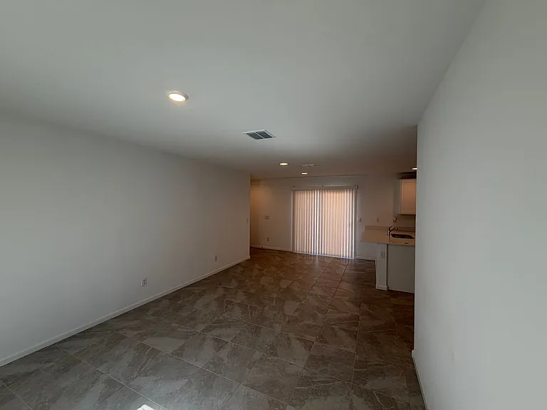 36590 W Mondragone Ln — Photo 12