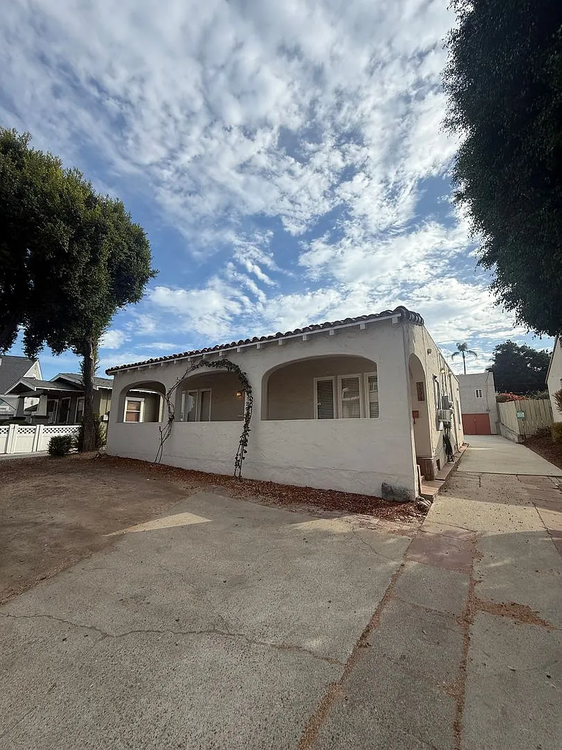 Beautiful 3 Bedroom La Mesa Home — Photo 1