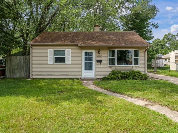 2912 Huffman Blvd, Rockford, IL 61103