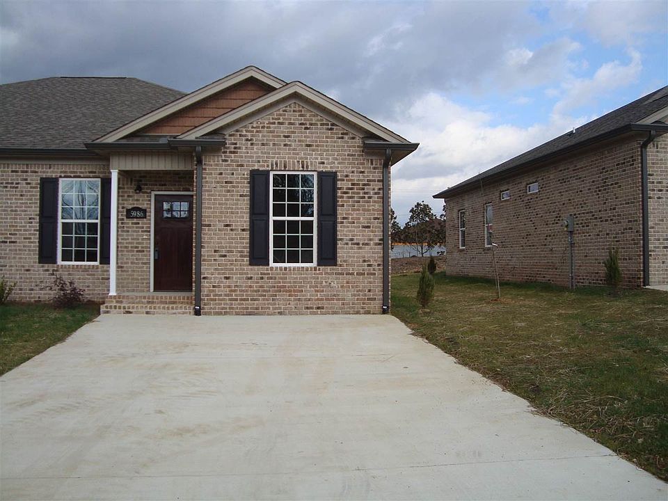 1st image of 5986 Commons Ln #2B