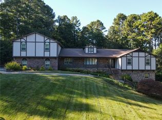 299 Camelot Cir NW, Calhoun, GA 30701