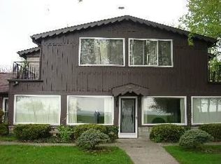 12970 Laplaisance Woods St, La Salle, MI 48145