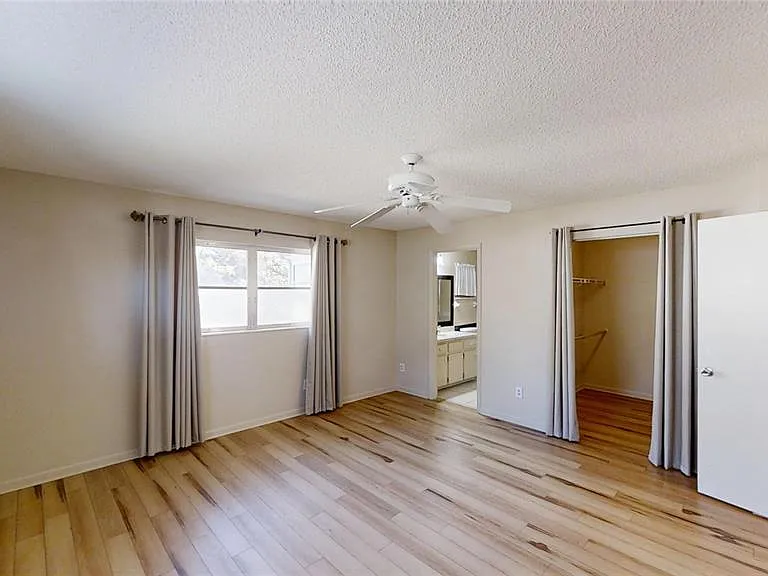 8625 SW 94th St #A — Photo 12