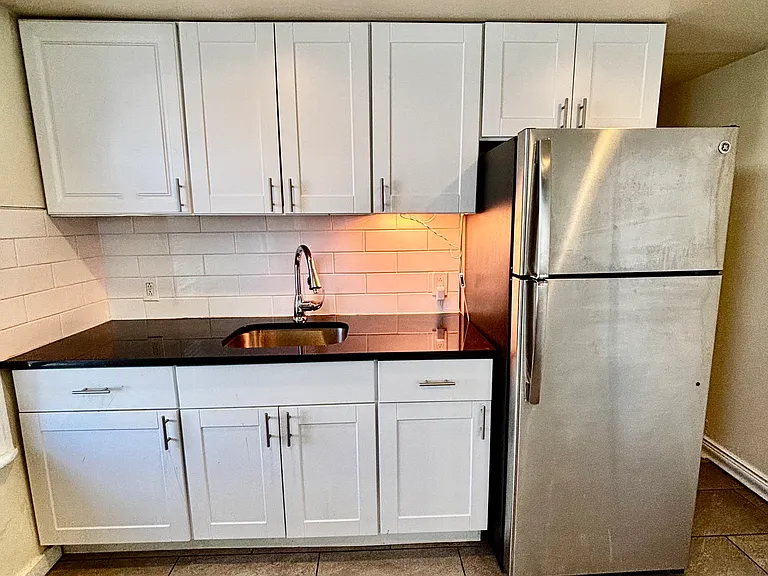 2350 E Cumberland St #2 — Photo 5
