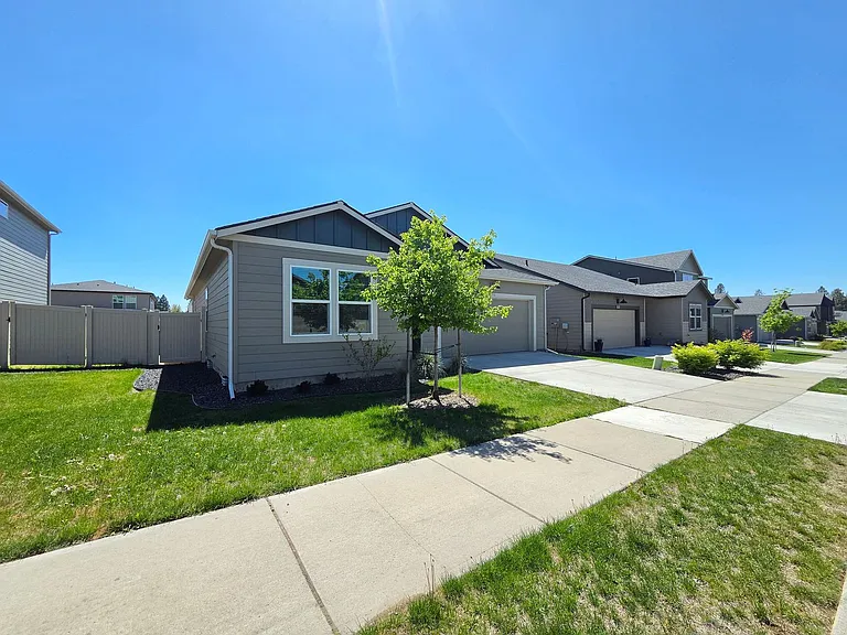 5711 W Georgetown Ln — Photo 29