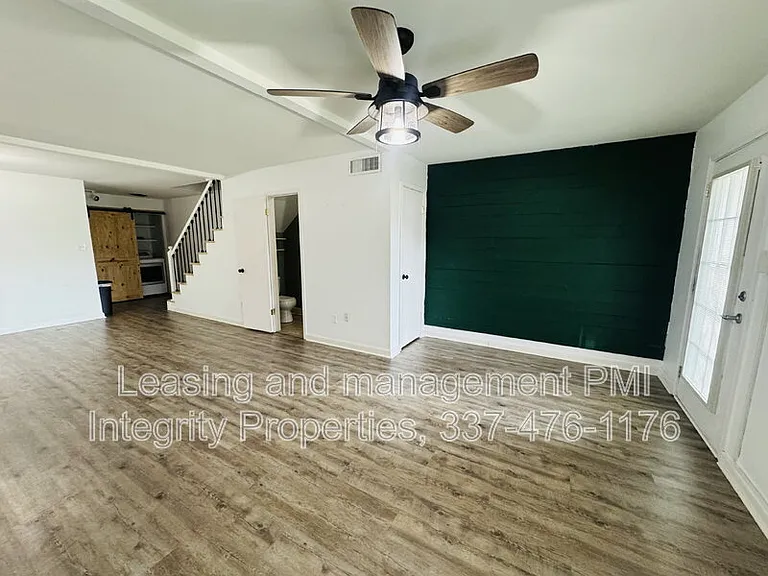 2343 Robley Dr — Photo 2