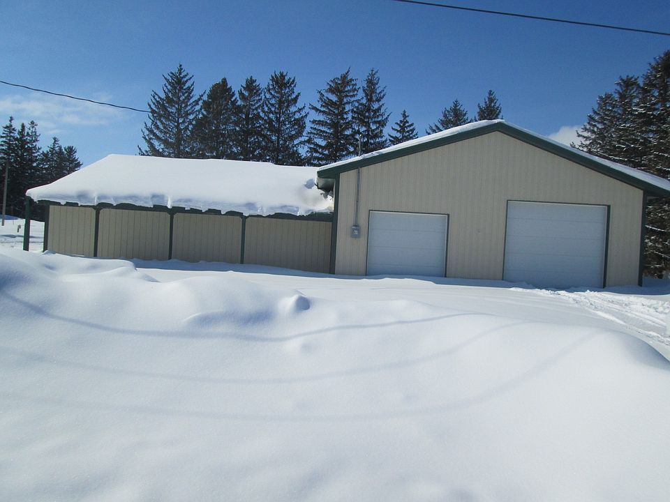 1st image of 831 2nd Ave SW