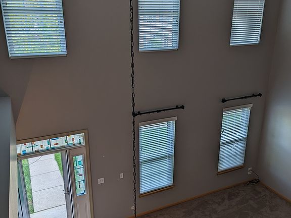 3rd image of 2257 Georgetown Cir