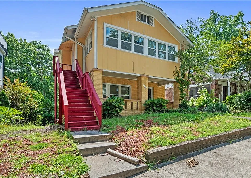 789 Barnett St NE #2
