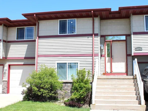 2750 Hazelnut Trl, Sun Prairie, WI 53590