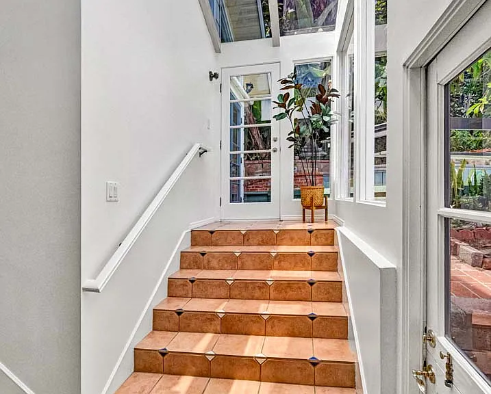 924 Park Ave — Photo 26