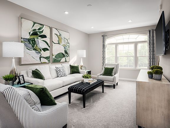 Hepburn Main-Level Entry