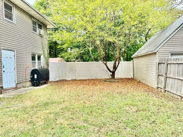 9B Center Garden Blvd #9B — Photo 11