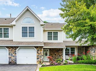 16 Buford Ct, Tinton Falls, NJ