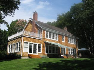 12 Fairway Ct, Sag Harbor, NY 11963