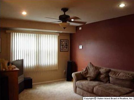 5th image of 169 Cromwell Ave APT 3A