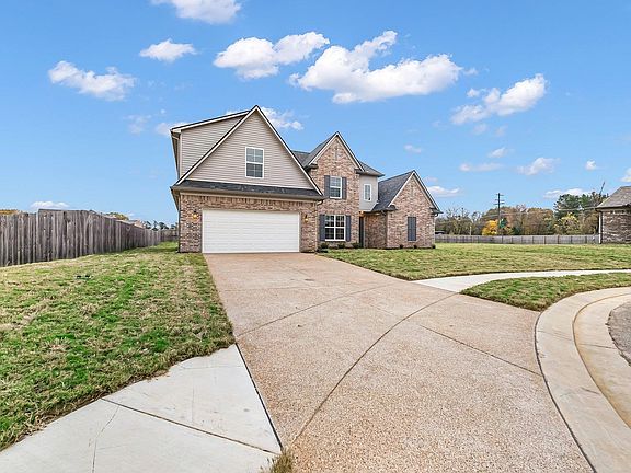 3rd image of 296 Pritchett Cove Cv W