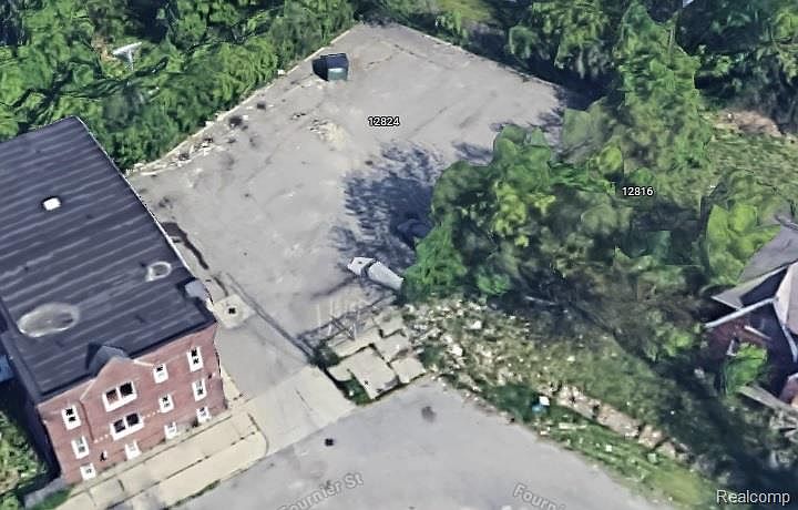 2nd image of 12824 Fournier St