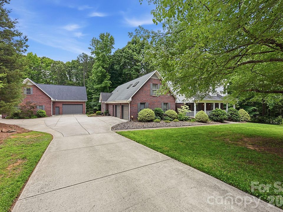 1st image of 5330 Chester Ct