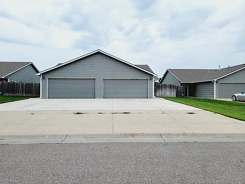 1318 N Curtis Ct Photo 1