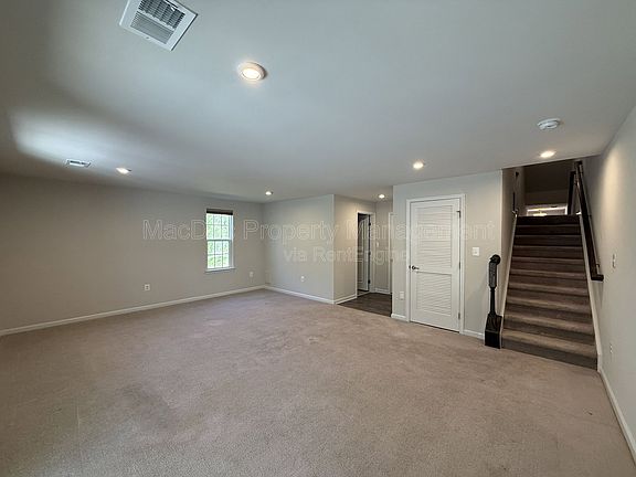 4th image of 9730 Cedarmass Cir