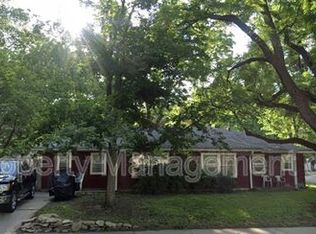 1240 SW College Ave, Topeka, KS 66604