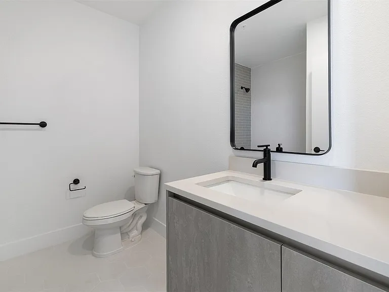 4315 S Congress Ave #428 — Photo 18