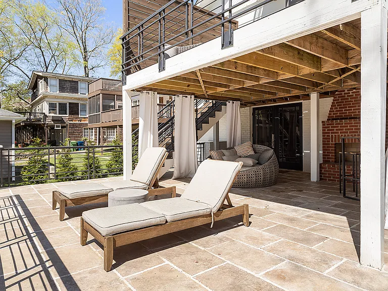 Oversized back deck for lounging and dining