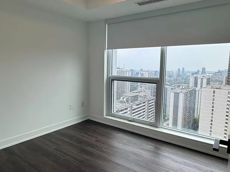 609 Sherbourne St #3302 — Photo 3