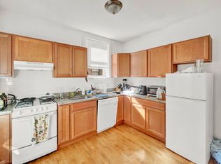 1014 Noyes St APT 1E, Evanston, IL 60201