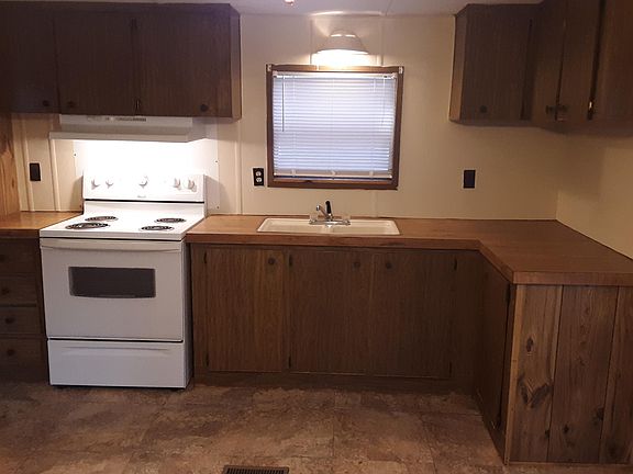 Kitchen stove and refrigerator