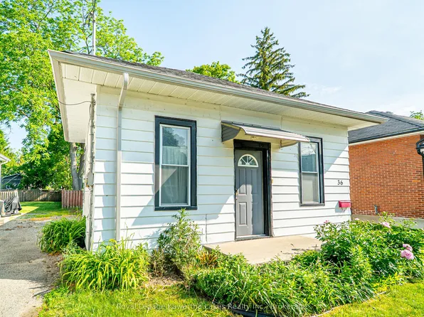 36 Melbourne St W, Kawartha Lakes, ON K9V 2S8