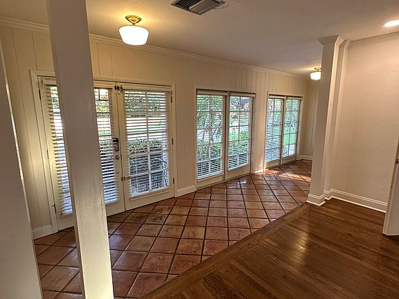 5th image of 705 Wood Dr