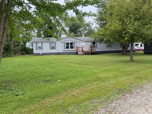83036 160th St, Glenville, MN 56036