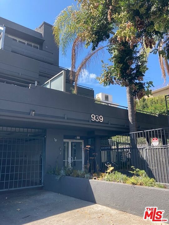 1st image of 939 Palm Ave APT 201