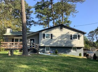 548 Village Run, Lawrenceville, GA 30046