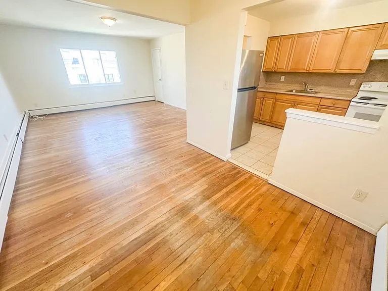 148 N 22nd St #1 — Photo 3