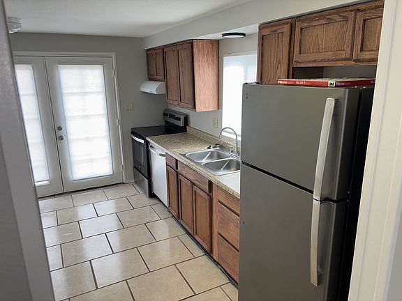 3rd image of 148 S 54th St APT B