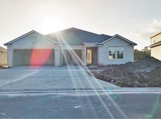 2933 Oak Stream Dr, Green Cove Springs, FL 32043