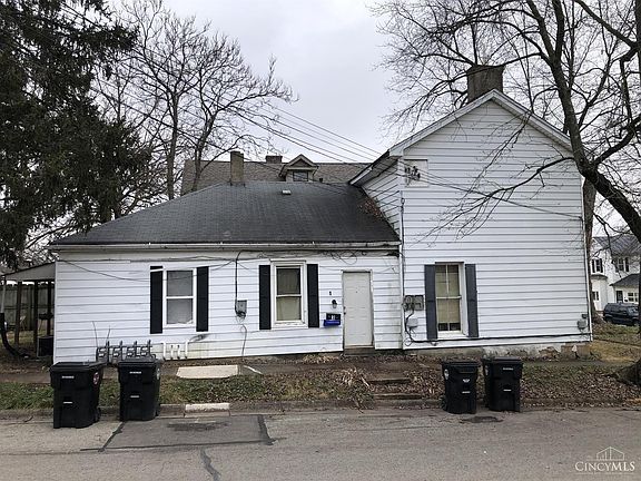 3rd image of 265 E Locust St