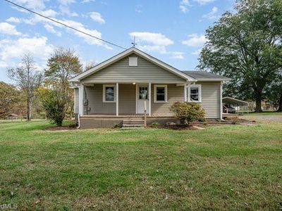 1416 Dobbins Mill Rd, Yadkinville, NC, 27055