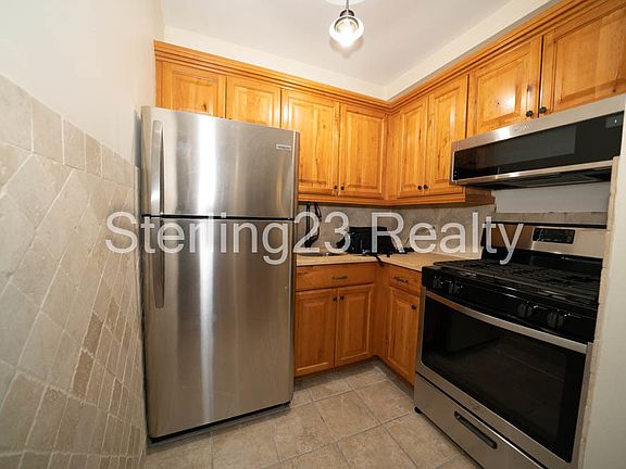 3rd image of 12-07 31st Ave #4