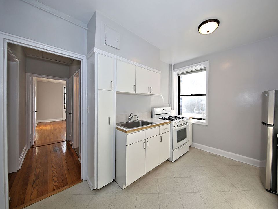 1st image of 312B Larchmont Acres W #Apartment