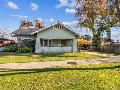 1034 N L Street, Reedley, CA, 93654