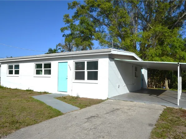 1324 Brookhill Dr, Fort Myers, FL 33916