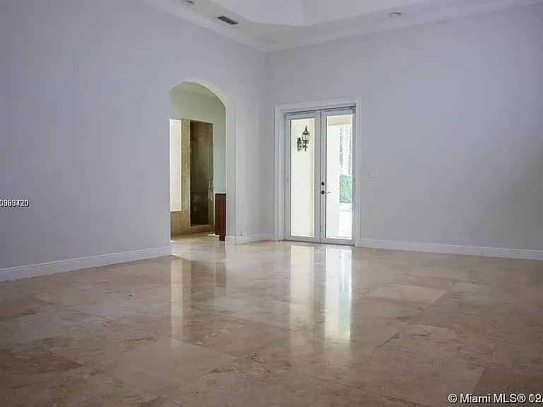 17910 SW 80th Ave — Photo 3