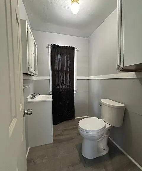 241 Curtis St — Photo 12