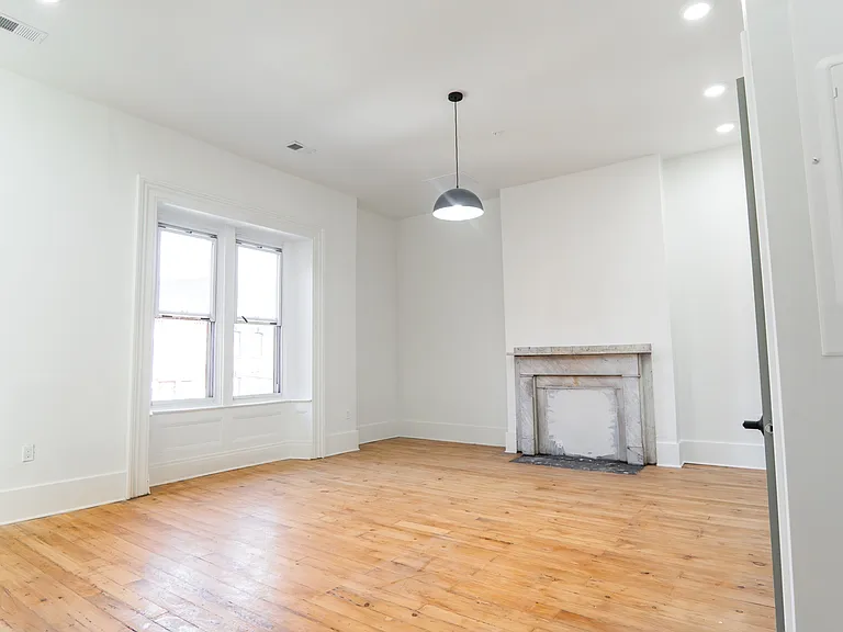 4402 Butler St — Photo 19