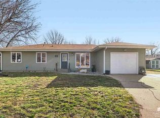 308 Harvey Cir, Manhattan, KS 66502